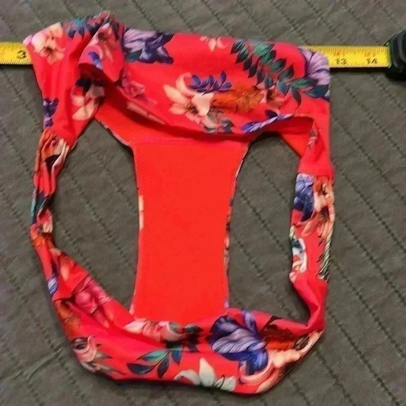 Bikini pieces - Picture 4 of 10